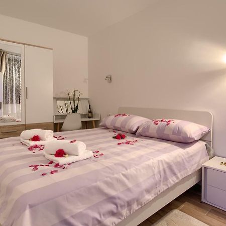 Apartment Castle Pula Dış mekan fotoğraf